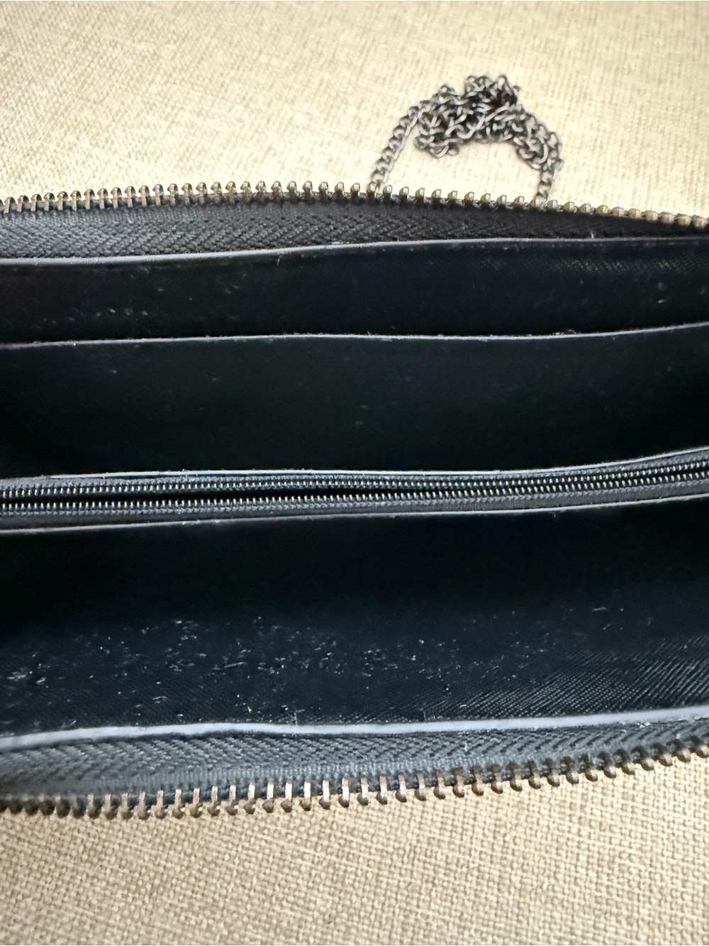Black Novelty Crossbody Bag with Red Lip Face Appliqué - Picture 4 of 5